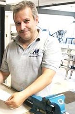 Vedat Alkis Technik und produktion bei AP Dichtungstechnik in Erkelenz im Kreis Heinsberg / NRW / Germany