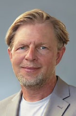 Mitarbeiterporträt von Maik Flecken, verantwortlich für den Vertrieb und als Leiter Dichtungstechnik sowie Qualitätsmanagementbeauftragter (QMB) im Unternehmen AP Dichtungstechnik tätig.