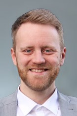 Mitarbeiterporträt von Maik Wöstemeyer, verantwortlich für den Vertrieb und Einkauf im Unternehmen AP Dichtungstechnik in Erkelenz im Kreis Heinsberg in NRW tätig.